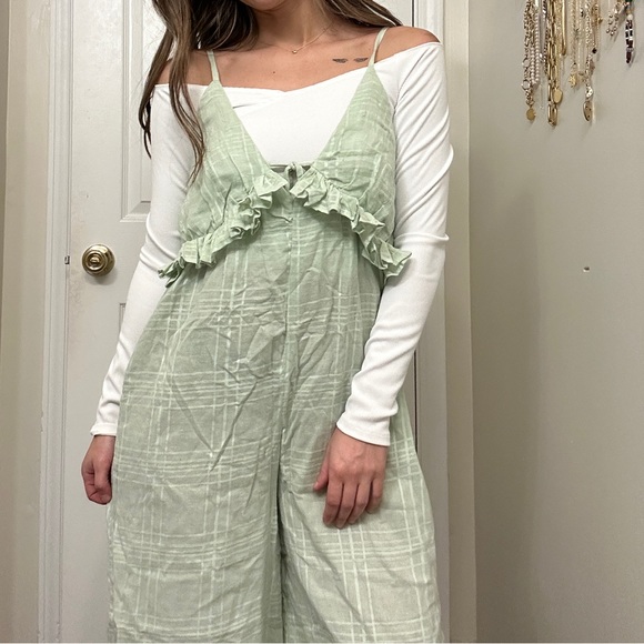 ASOS Petite Ruffle Romper - Picture 1 of 6